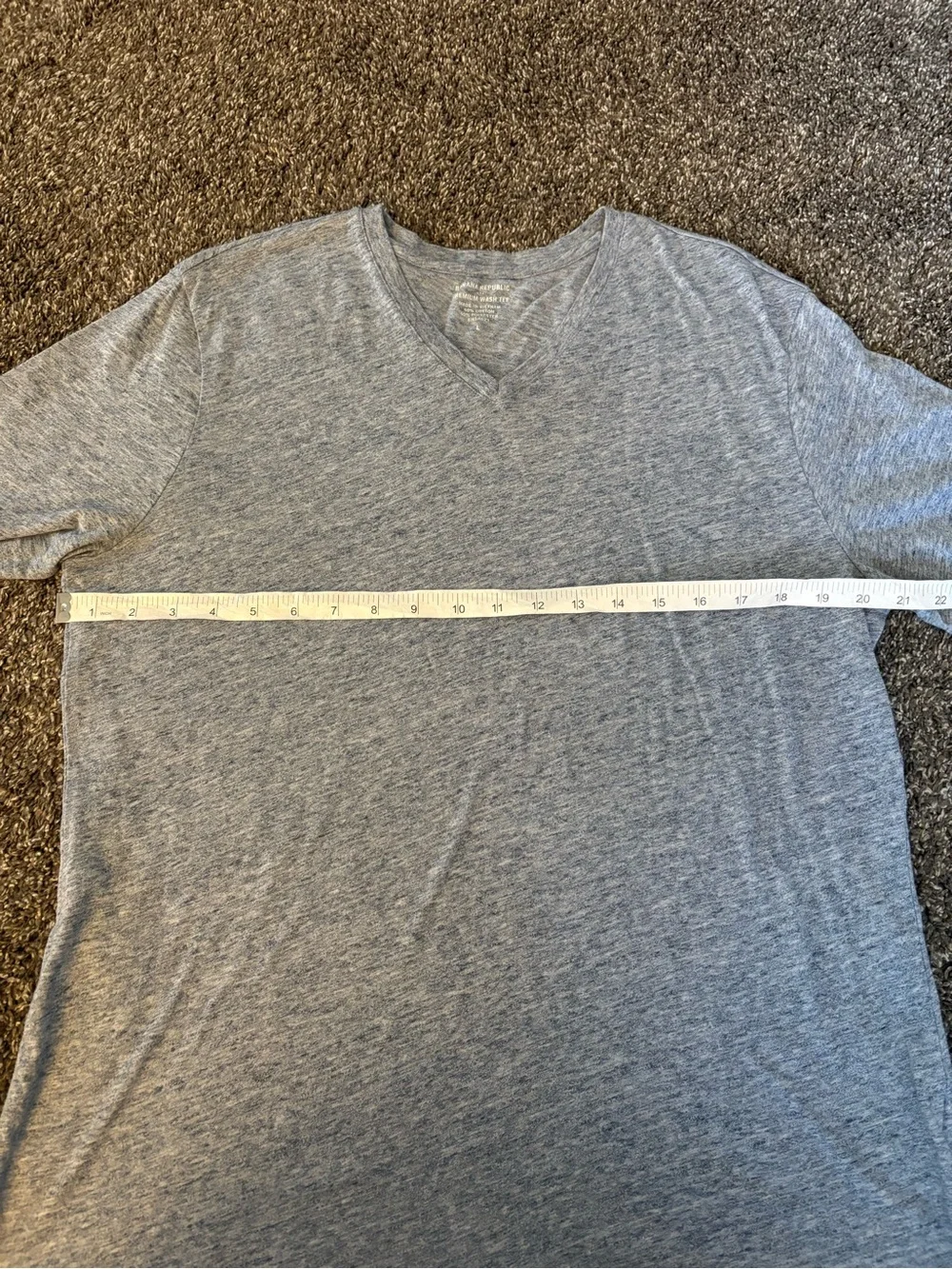 Banana Republic Men's V-Neck Short Sleeve Tee - Light Blue